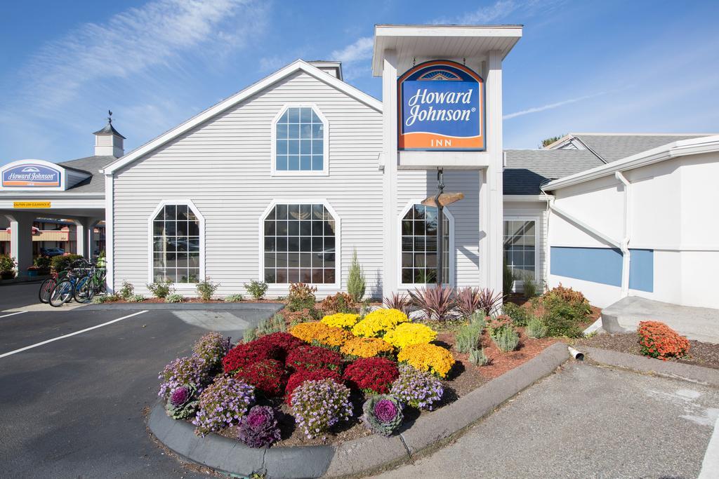 Howard Johnson By Wyndham Mystic Esterno foto
